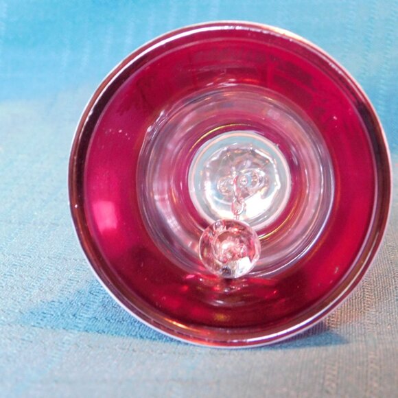 Westmoreland Mary Gregory (1985) girl with flowers on fence ruby bell VGU - Picture 5 of 5